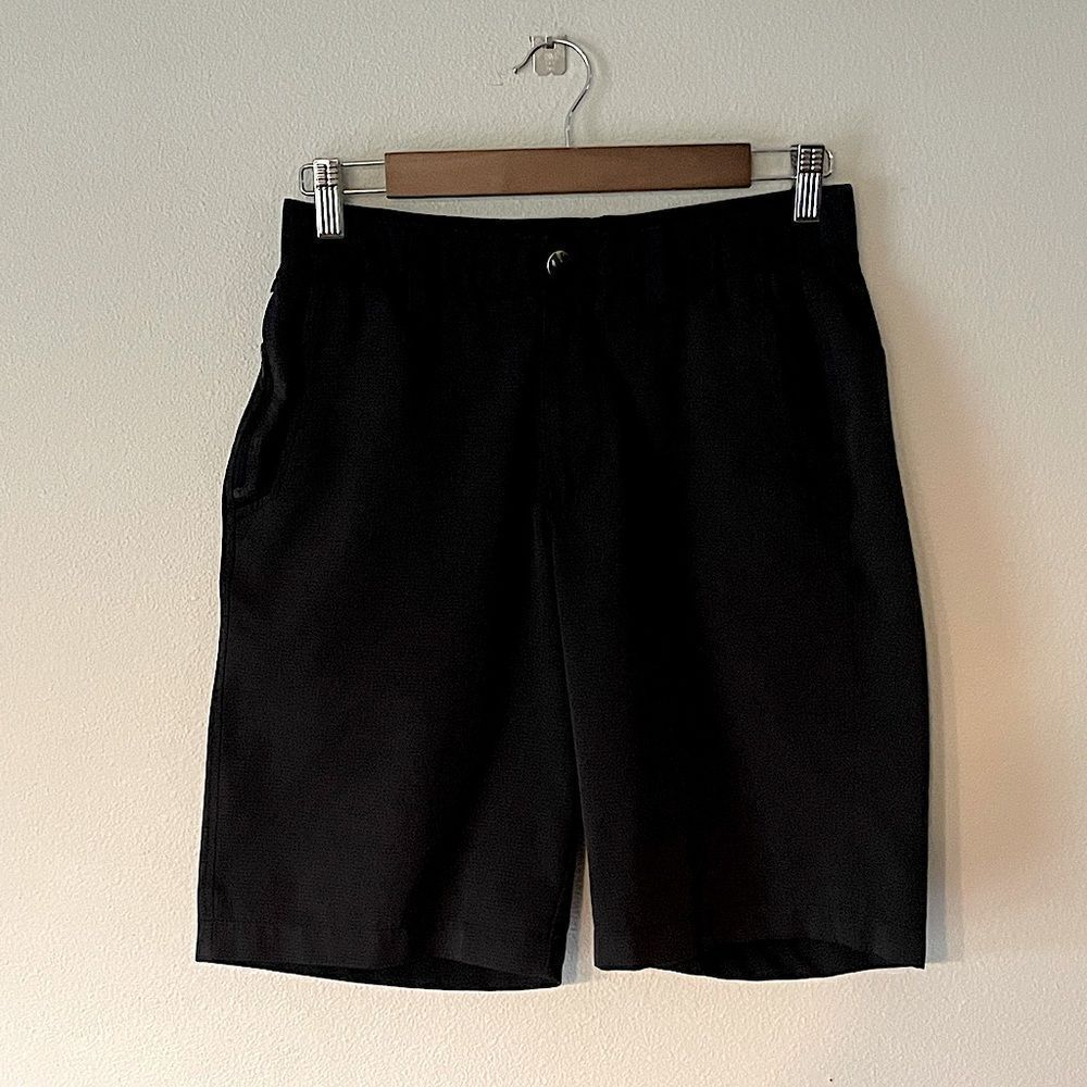 Mens Under Armour Lightweight, Black Golf/Athletic Shorts. Size 30.
